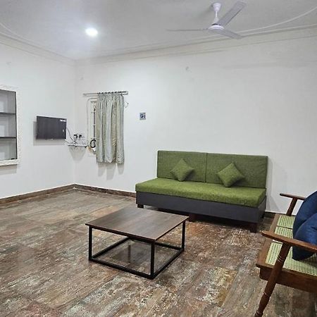 צ'נאי Homestay - Ac 3 Bhk Near Alrport מראה חיצוני תמונה
