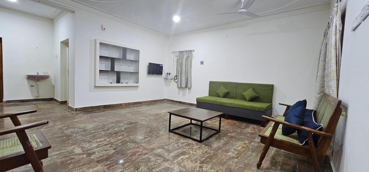 צ'נאי Homestay - Ac 3 Bhk Near Alrport מראה חיצוני תמונה