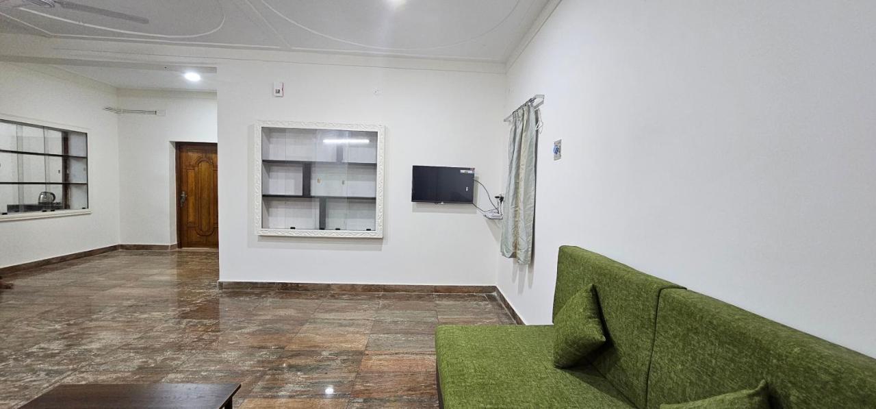 צ'נאי Homestay - Ac 3 Bhk Near Alrport מראה חיצוני תמונה